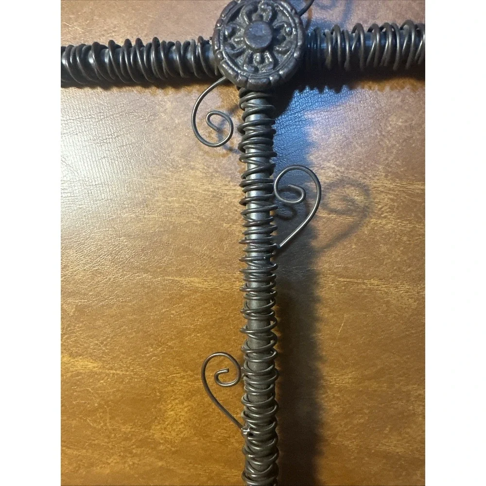Heavy Metal Wire Wrapped Steel Large Wall 18